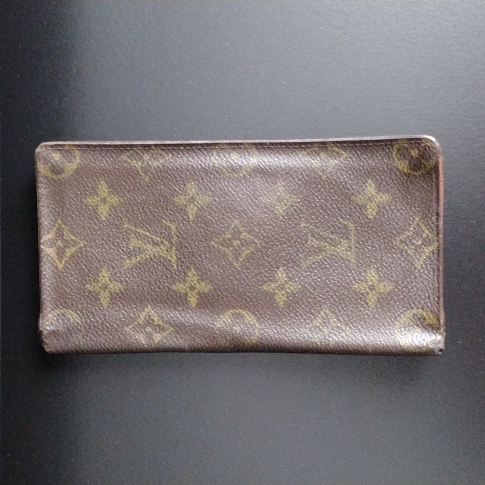 Louis Vuitton Long Wallet